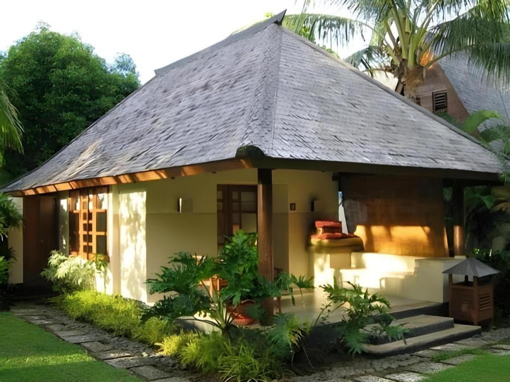 Tanjung Lesung Beach Hotel Exterior photo
